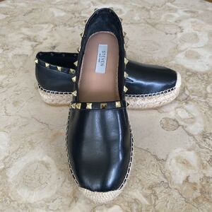 Steve Madden Pauda Platform Espadrilles Gold Tone Studs